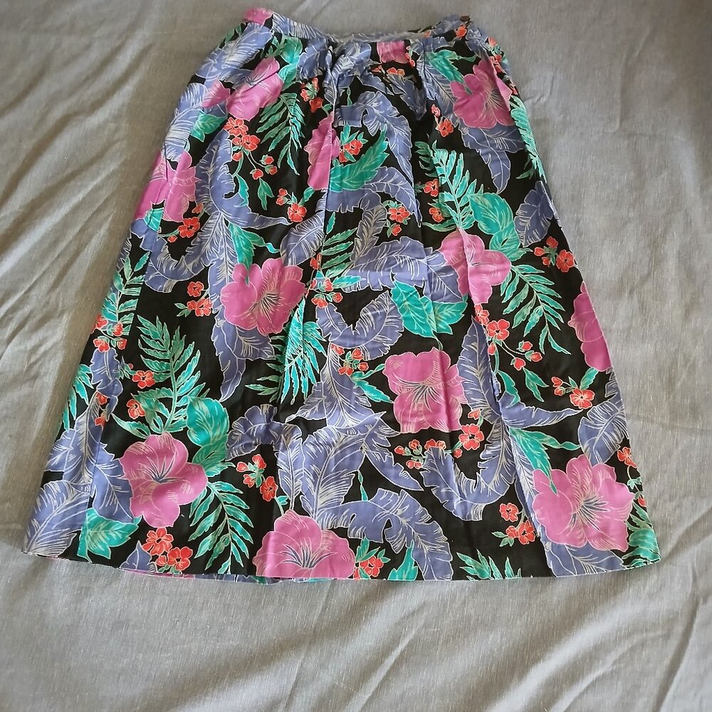 Women "La Jupe" Floral design Skirt size 12 100% Cotton